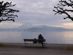 スイスの穴場ツーク（Zug）観光｜湖畔カフェと静かな街歩き