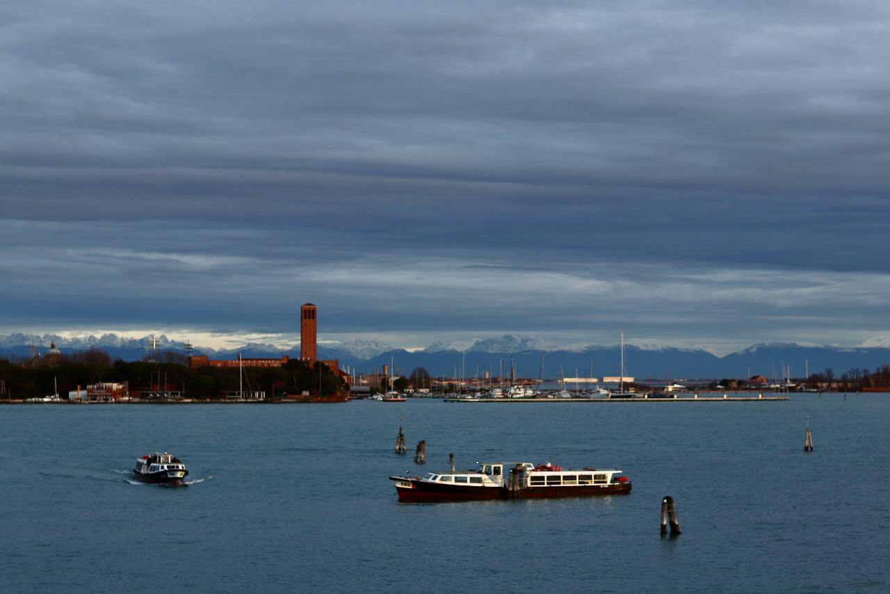 ヴェネツィア高騰対策!リド・ムラーノ島などイタリアの絶景ホテル4選