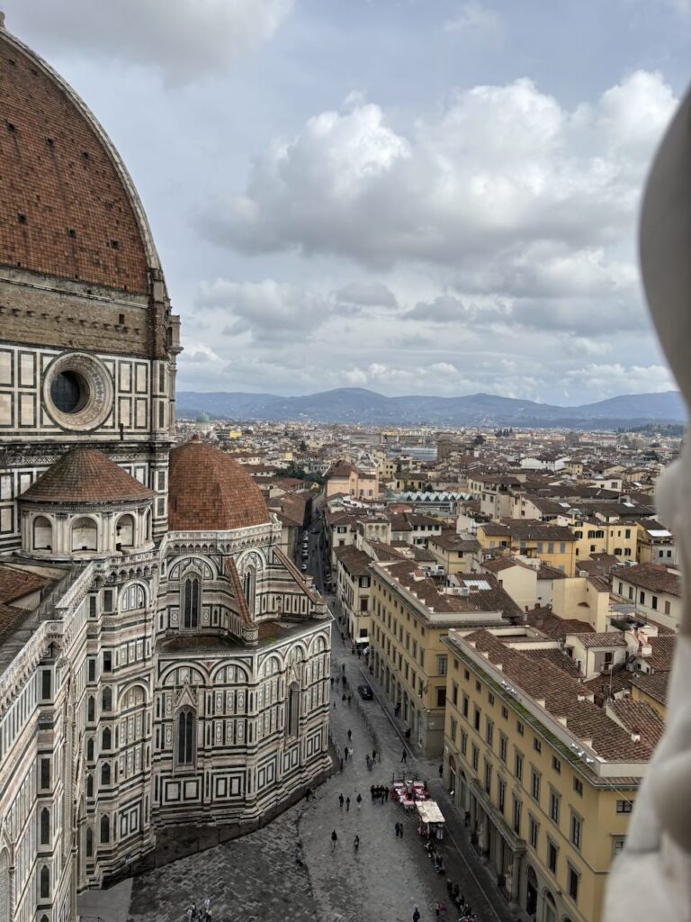 フィレンツェの街並みとドゥオモを一望できる景色